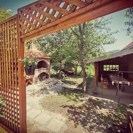 Semesterbostad House With A Parking Space Brod Moravice, Gorski Kotar - 20512 Brod Moravice